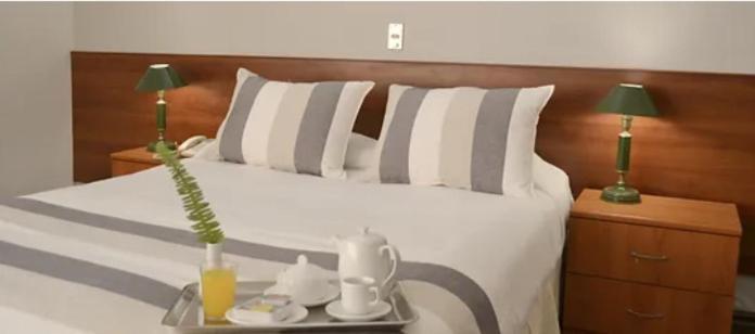 Hotel Imperio Сантьяго Екстер'єр фото